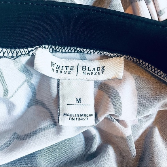 🖤 White House Black Market Black & White Floral Shift Dress – Size M ✨ - Picture 9 of 10